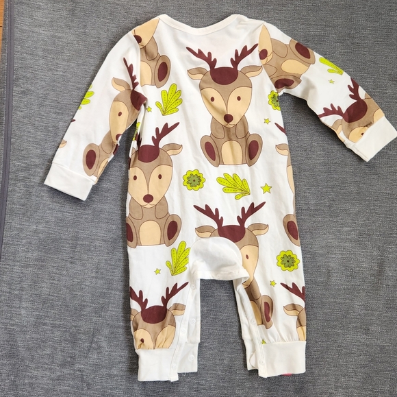 NWT 6TO9 MONTH DEER JUMPER BUTTON BOTTOM - Picture 2 of 3